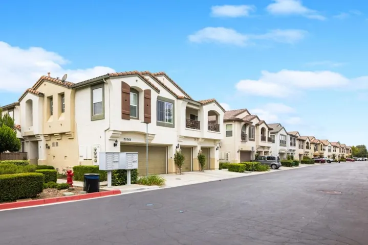 25265 Windy Cove Street 1, Murrieta, California 92562
