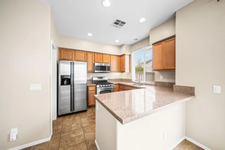 25265 Windy Cove Street 1, Murrieta, California 92562