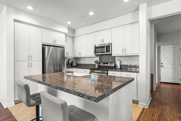 45477 Calle Cirros, Temecula, California 92592