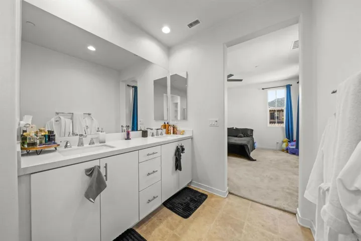 45477 Calle Cirros, Temecula, California 92592