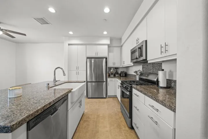 45477 Calle Cirros, Temecula, California 92592