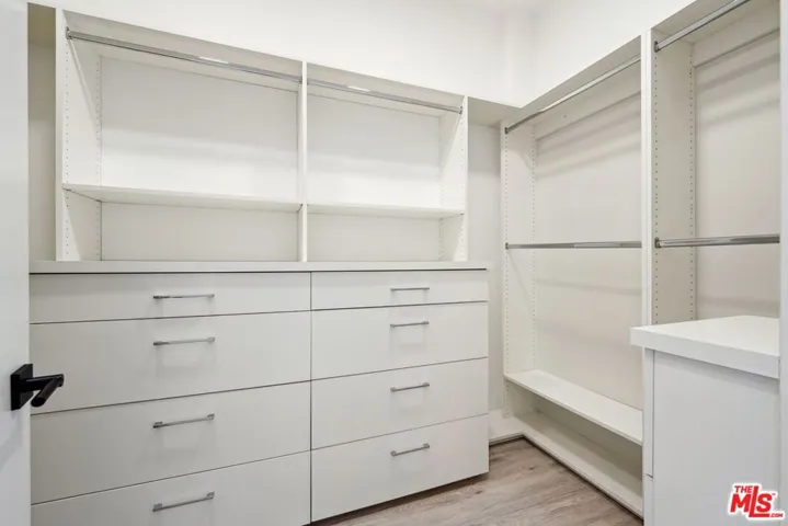 137 N Doheny Drive 1, West Hollywood, California 90048
