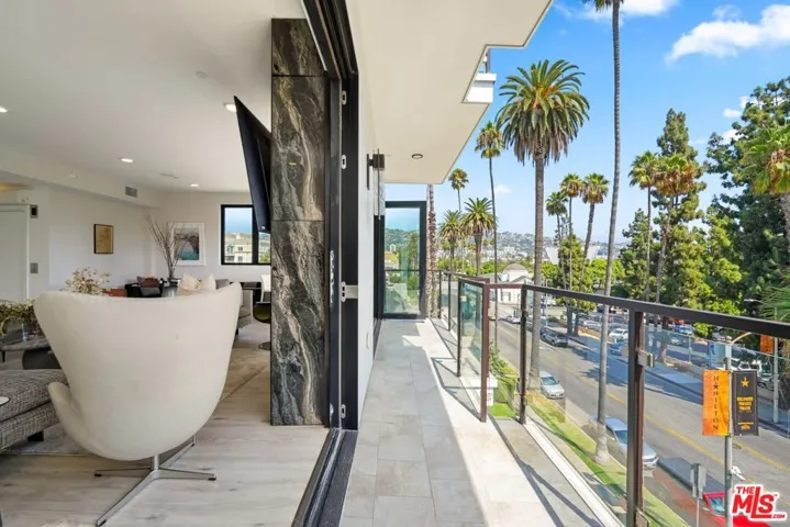 137 N Doheny Drive 1, West Hollywood, California 90048