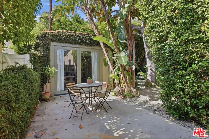 8924 Ashcroft Avenue, West Hollywood, California 90048