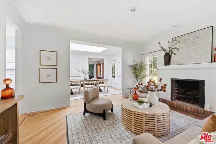 8924 Ashcroft Avenue, West Hollywood, California 90048