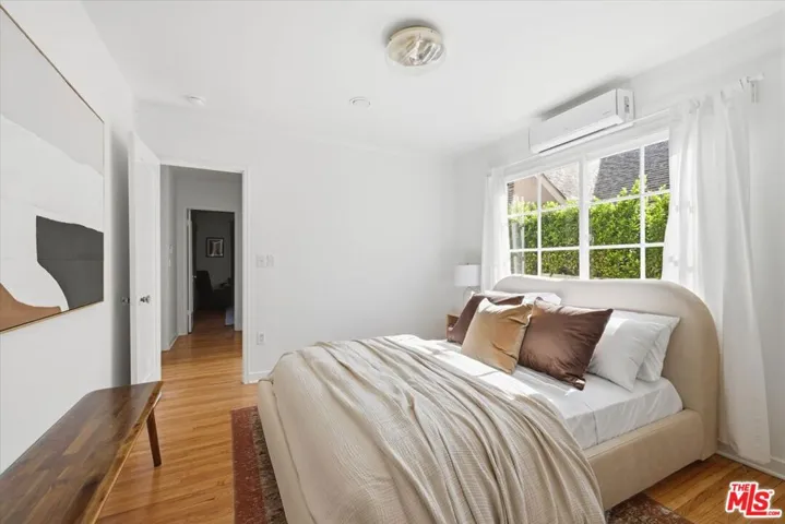 8924 Ashcroft Avenue, West Hollywood, California 90048