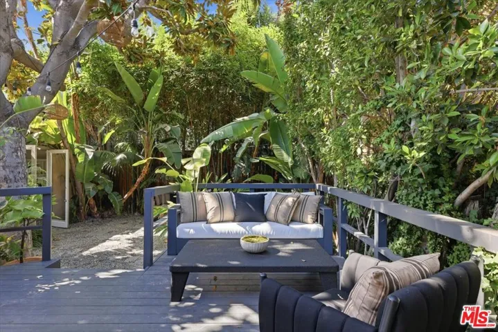 8924 Ashcroft Avenue, West Hollywood, California 90048