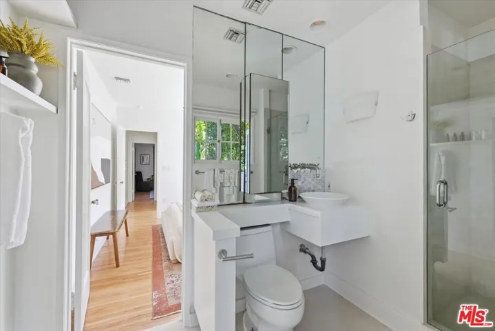 8924 Ashcroft Avenue, West Hollywood, California 90048
