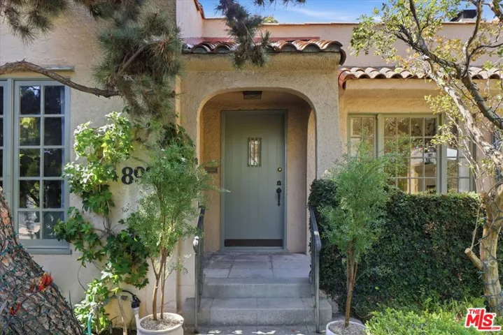 8924 Ashcroft Avenue, West Hollywood, California 90048