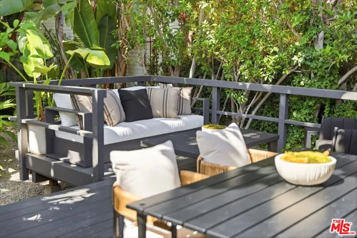 8924 Ashcroft Avenue, West Hollywood, California 90048