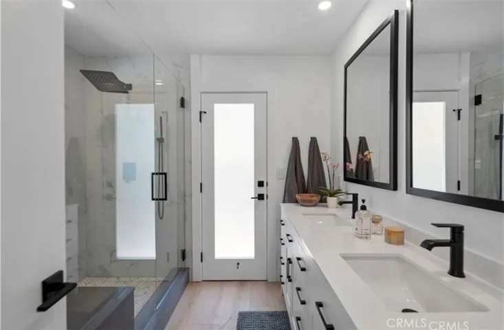 4240 Kingfisher Road, Calabasas, California 91302