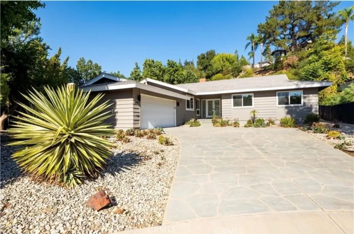 4240 Kingfisher Road, Calabasas, California 91302