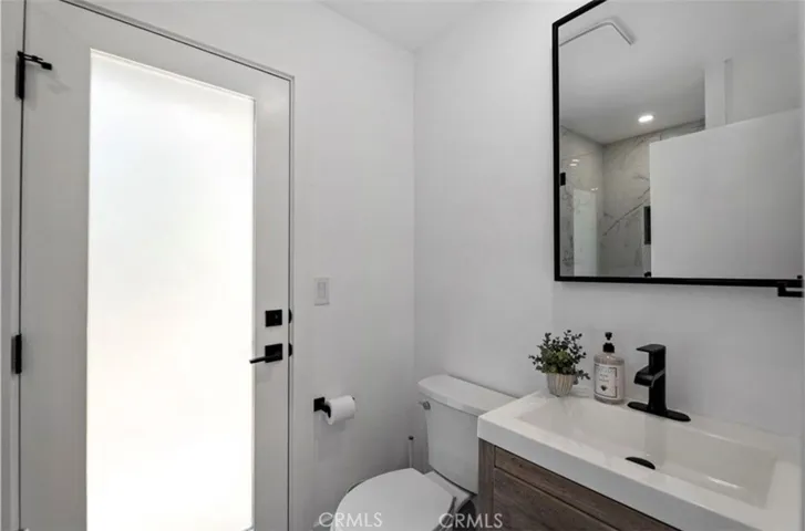 4240 Kingfisher Road, Calabasas, California 91302