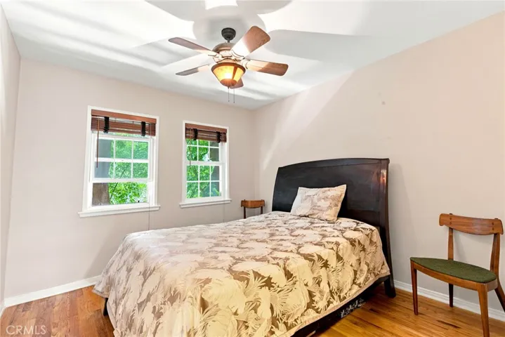 Bedroom #2, big sunshine!