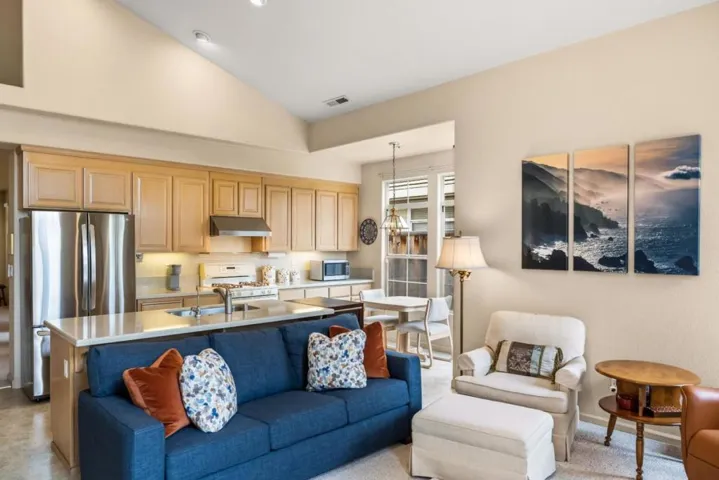 17755 Riverbend Road, Salinas, California 93908