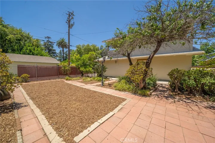 2382 Bonita Avenue, La Verne, California 91750