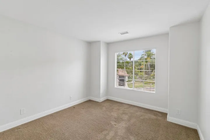 1542 Glasgow Ln, Escondido, California 92027