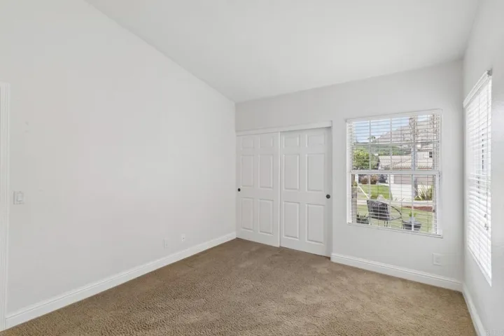 1542 Glasgow Ln, Escondido, California 92027
