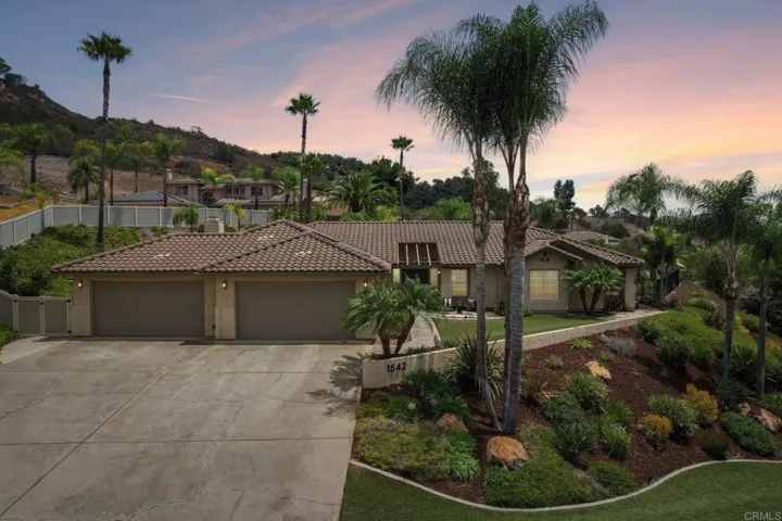 1542 Glasgow Ln, Escondido, California 92027