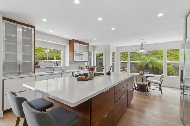 1542 Glasgow Ln, Escondido, California 92027
