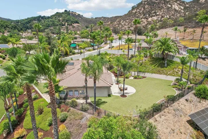 1542 Glasgow Ln, Escondido, California 92027