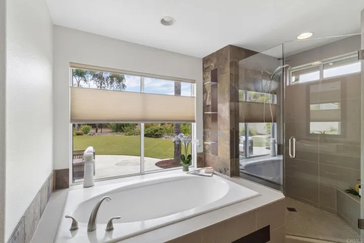 1542 Glasgow Ln, Escondido, California 92027