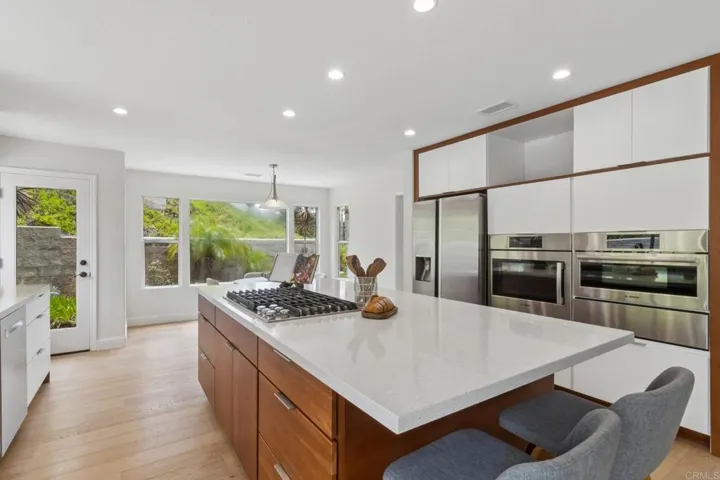 1542 Glasgow Ln, Escondido, California 92027