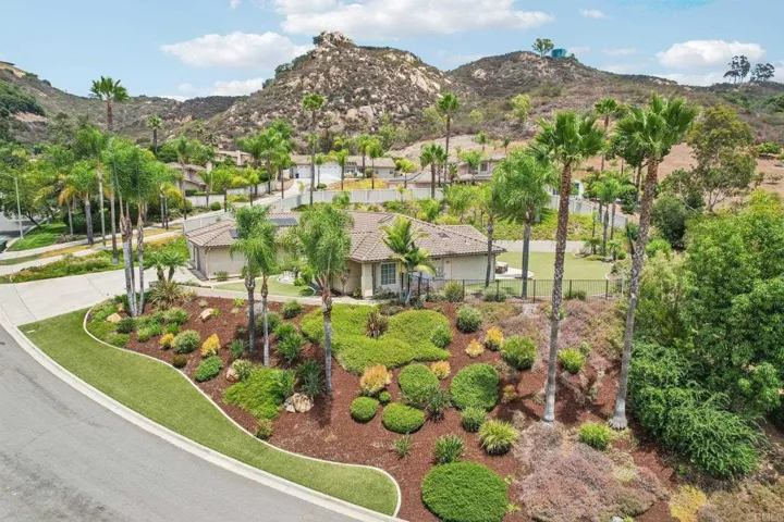 1542 Glasgow Ln, Escondido, California 92027