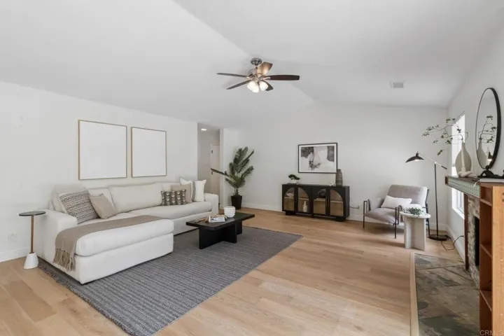 1542 Glasgow Ln, Escondido, California 92027