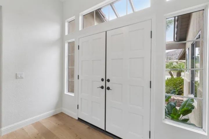 1542 Glasgow Ln, Escondido, California 92027
