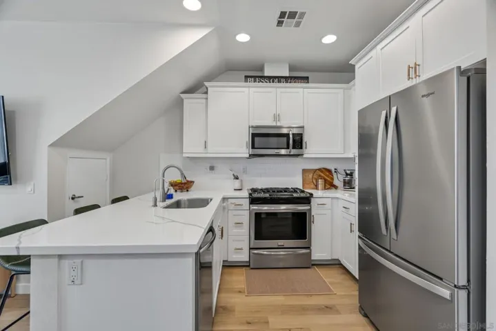 5403 San Roberto, San Diego, California 92154