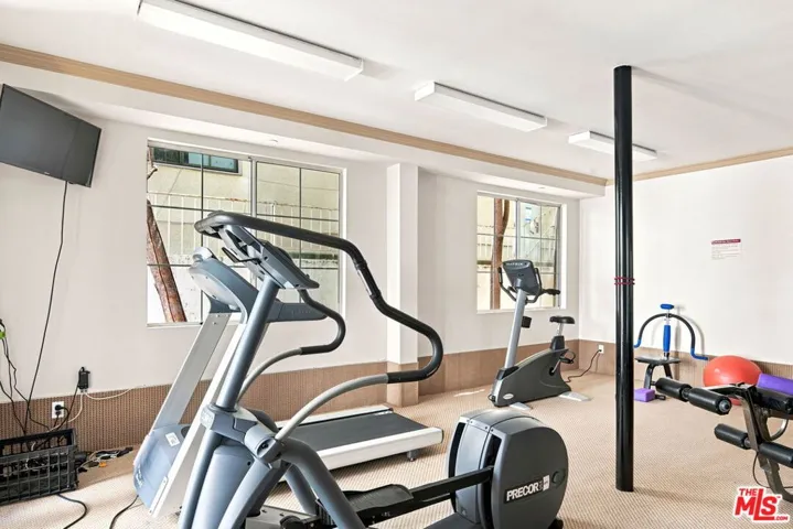 128 N Swall Drive 304, Los Angeles, California 90048