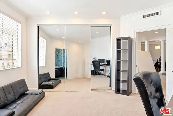 128 N Swall Drive 304, Los Angeles, California 90048