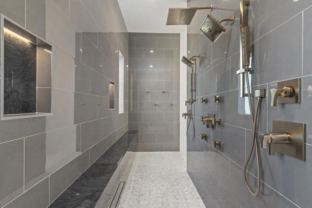 56_10563841_144036_144036-EI-146