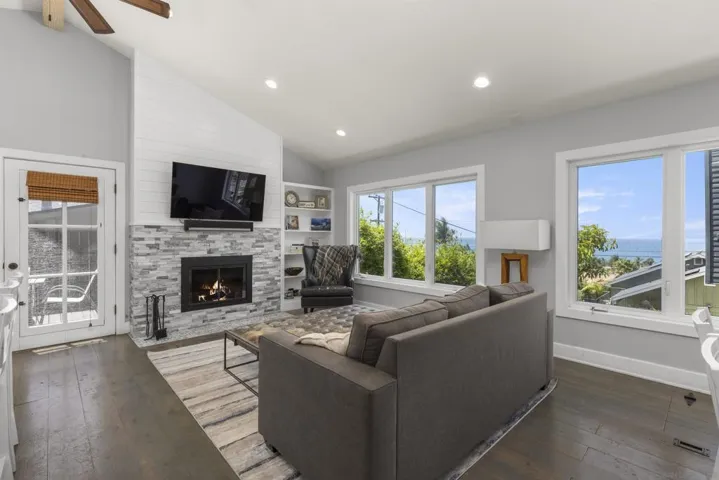 2416 Oxford Avenue, Cardiff By The Sea, California 92007