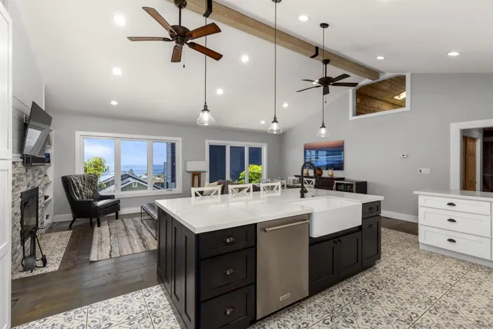 2416 Oxford Avenue, Cardiff By The Sea, California 92007