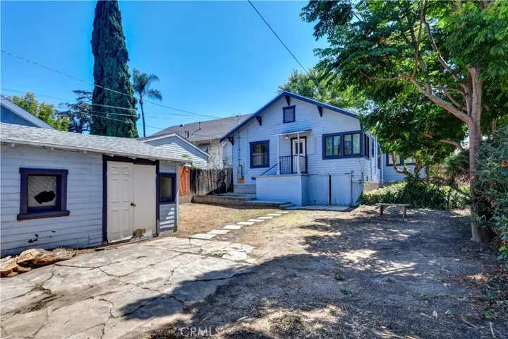 6207 Friends, Whittier, California 90601