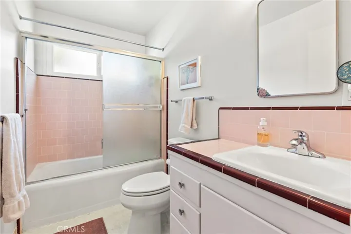 923 Moss Avenue, Chico, California 95926