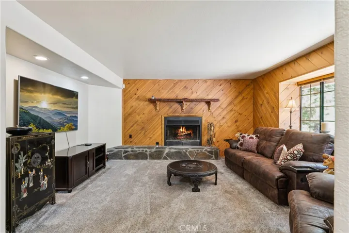 1255 Aleutian, Lake Arrowhead, California 92352