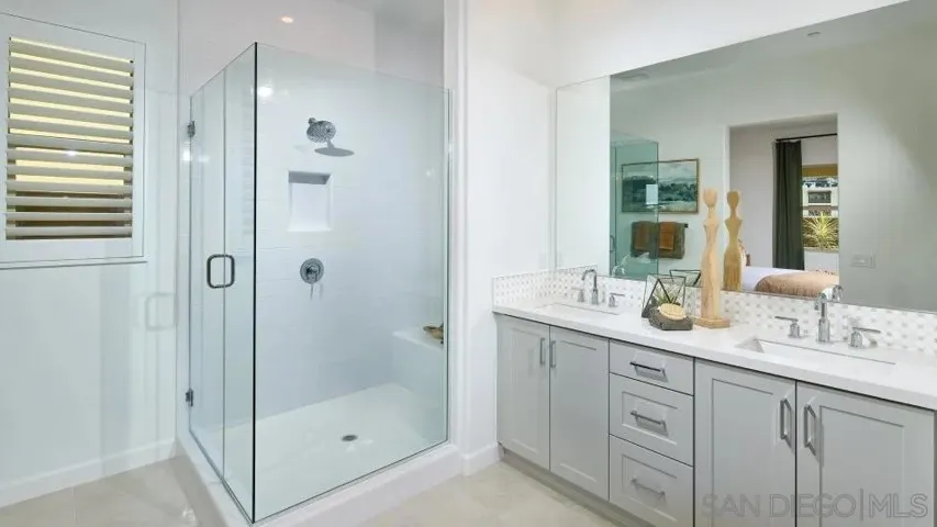 13150 Greer, San Diego, California 92129