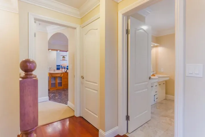 221 W Rincon Avenue, Campbell, California 95008