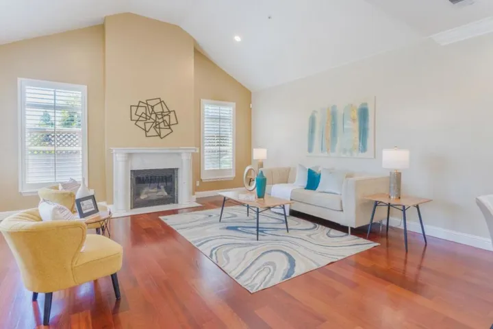221 W Rincon Avenue, Campbell, California 95008
