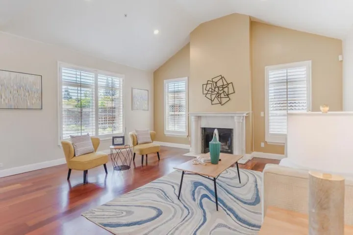 221 W Rincon Avenue, Campbell, California 95008