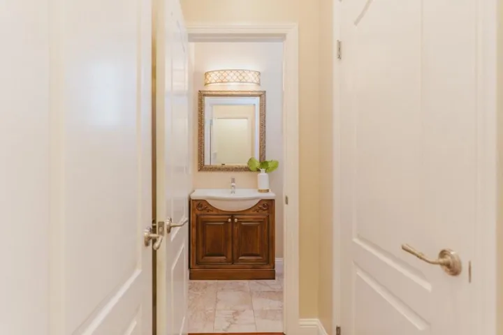 221 W Rincon Avenue, Campbell, California 95008