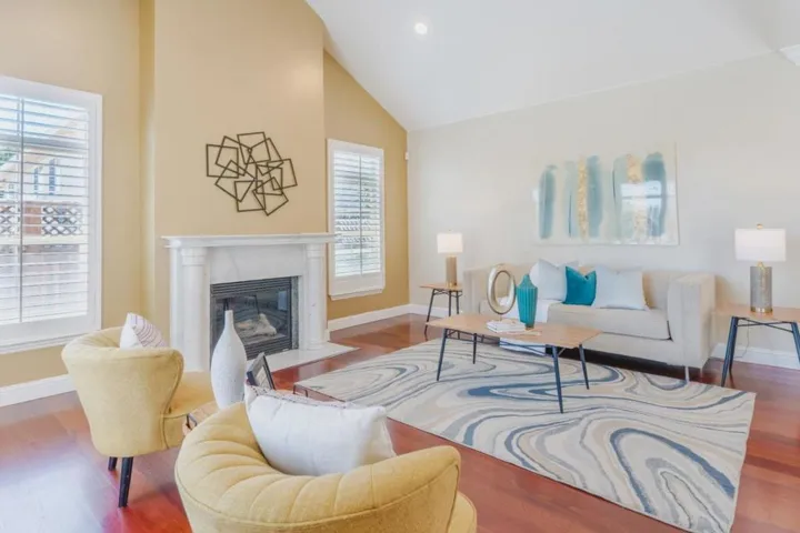 221 W Rincon Avenue, Campbell, California 95008