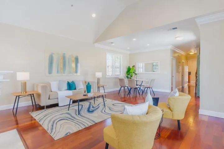 221 W Rincon Avenue, Campbell, California 95008
