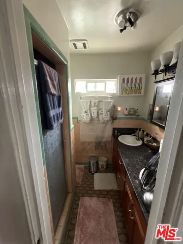 167 W 94th Street, Los Angeles, California 90003