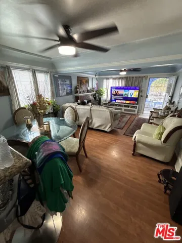 167 W 94th Street, Los Angeles, California 90003