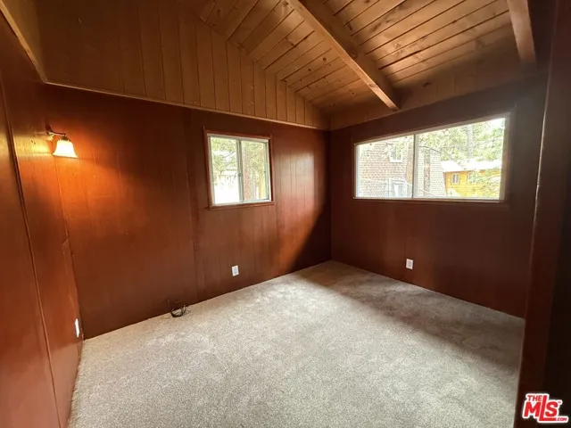 42995 Sunset Drive, Big Bear, California 92315