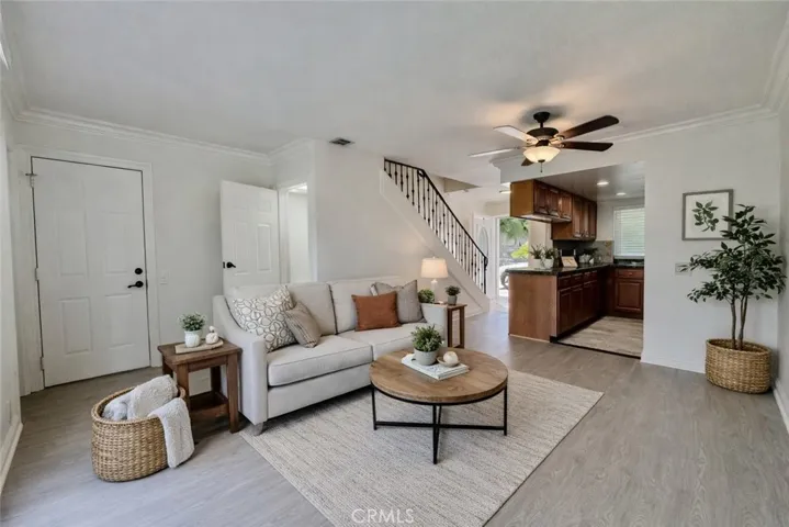 2558 Orange Avenue C, Costa Mesa, California 92627